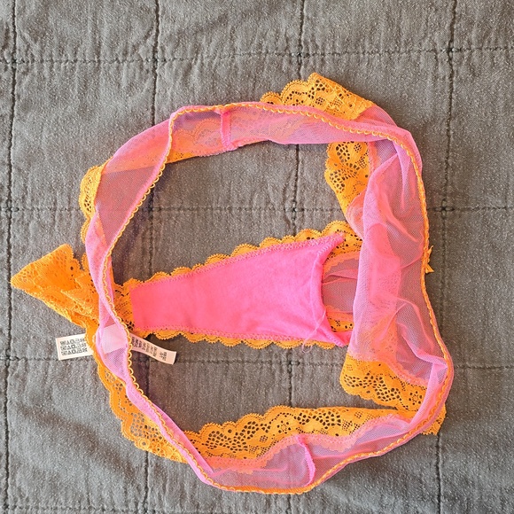 🍑Victorias Secret Tease Thong🍑 - Picture 3 of 5